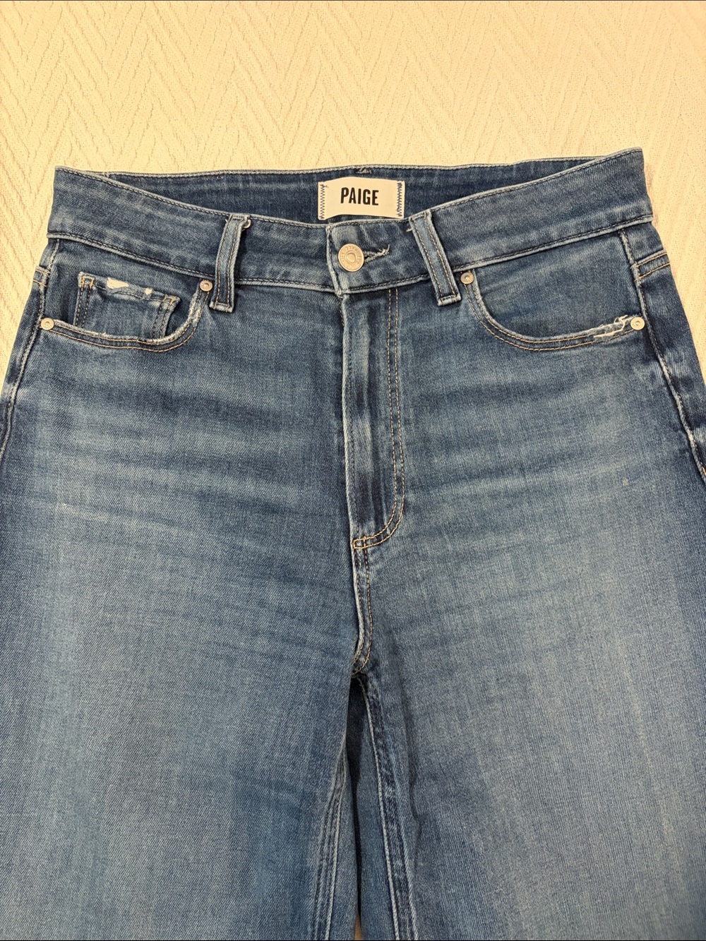 PAIGE Anessa 31” medium blue women’s denim - Picture 5 of 7